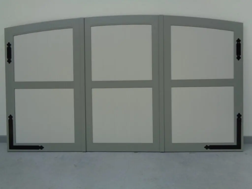 aluminium-raamluiken-model-3-planchetten-boogluik-segmentboog-drieluik-vouwluik
