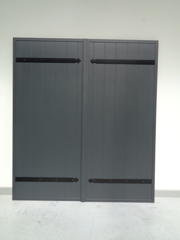 aluminium-raamluiken-model-6-boerenluiken-grijs-rechte-lenen