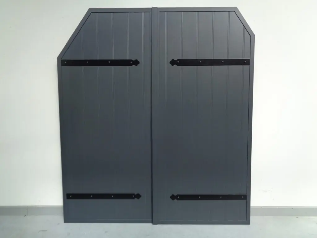 aluminium-raamluiken-model-6-boerenluiken-grijs-speciale-vorm-maatwerk
