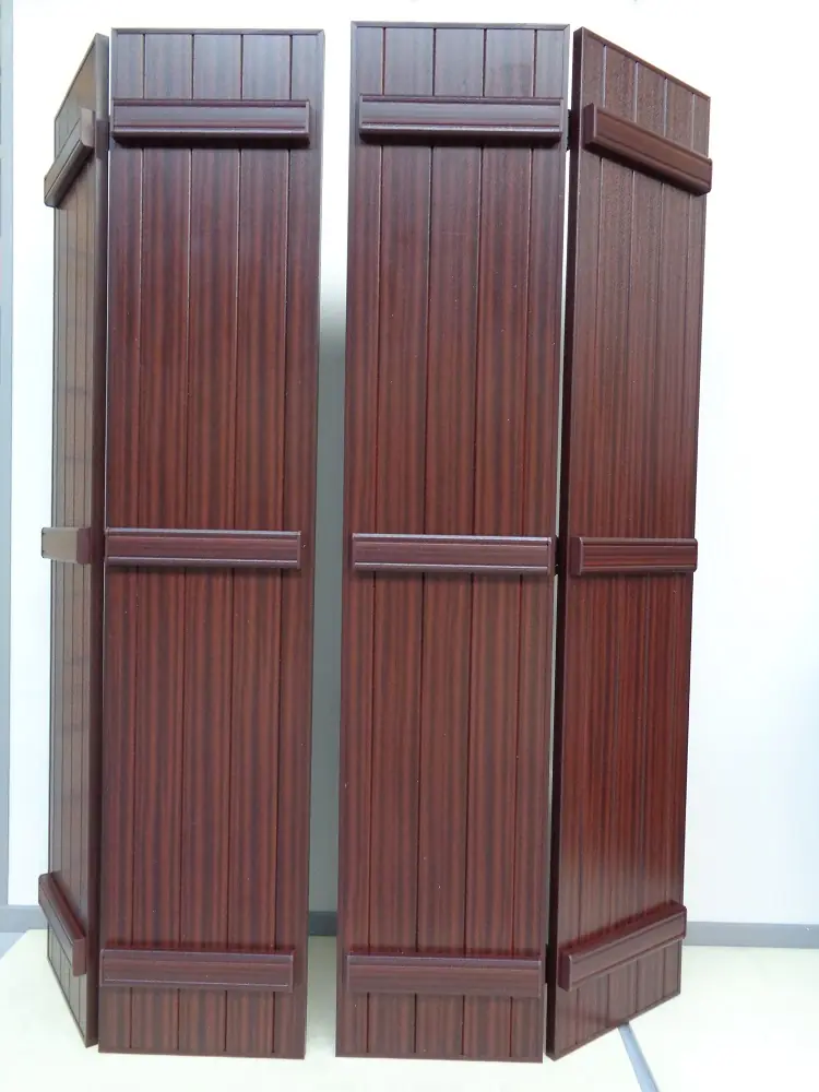 PVC boerenluik met horizontale sierlijsten in houtlook – vouwluik, zijaanzicht, productfoto Ventinella