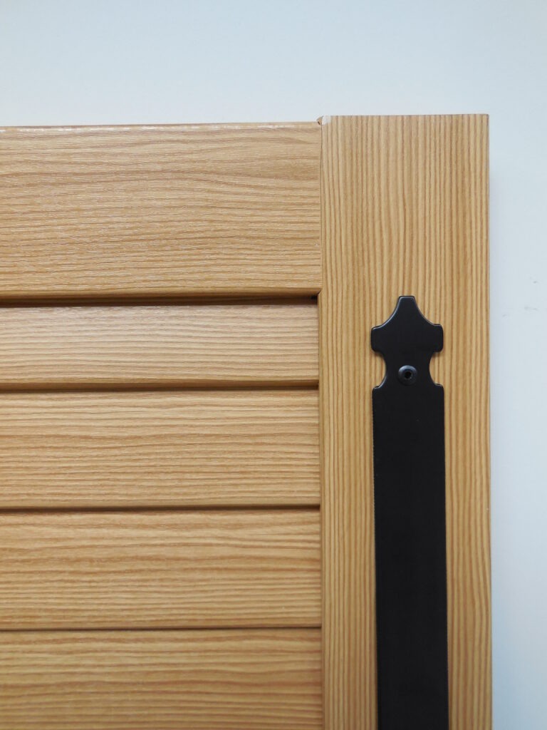 PVC raamluik houtlook met HVL rechte hoekverbinding van Ventinella – authentieke houtuitstraling met de voordelen van PVC.