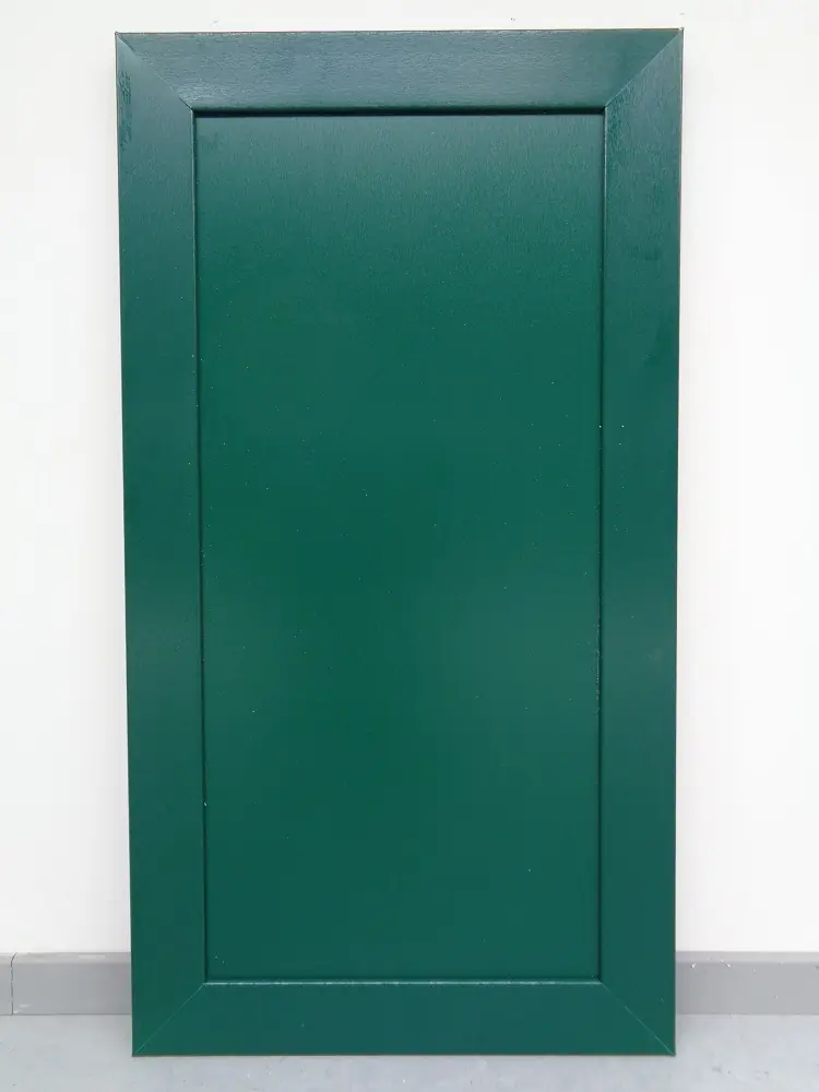 PVC raamluik model 4 vlak paneel in groen – vooraanzicht productfoto.