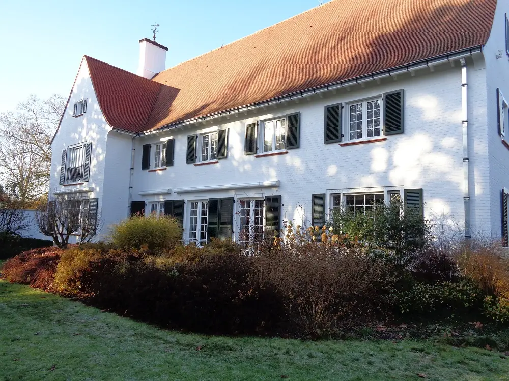 pvc-raamluiken-ventinella-referentie-open-louvre-dennengroen-villa