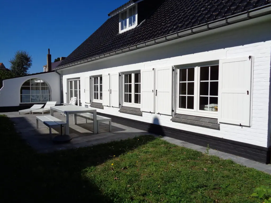 pvc-raamluiken-ventinella-referentie-planchetten-wit-villa